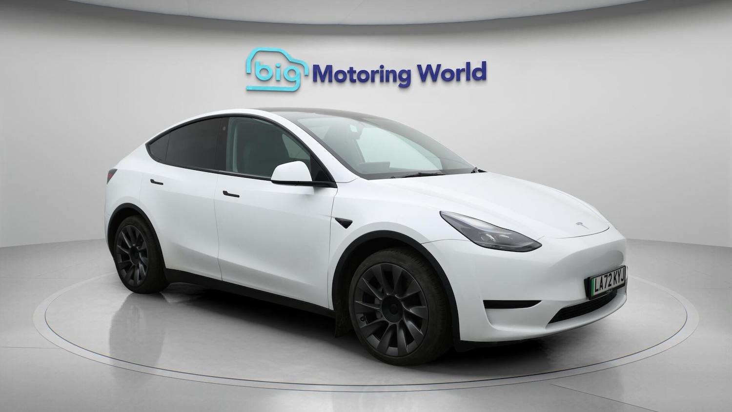 Used Tesla Model Y 2022 for sale - 76440944: Photo 2