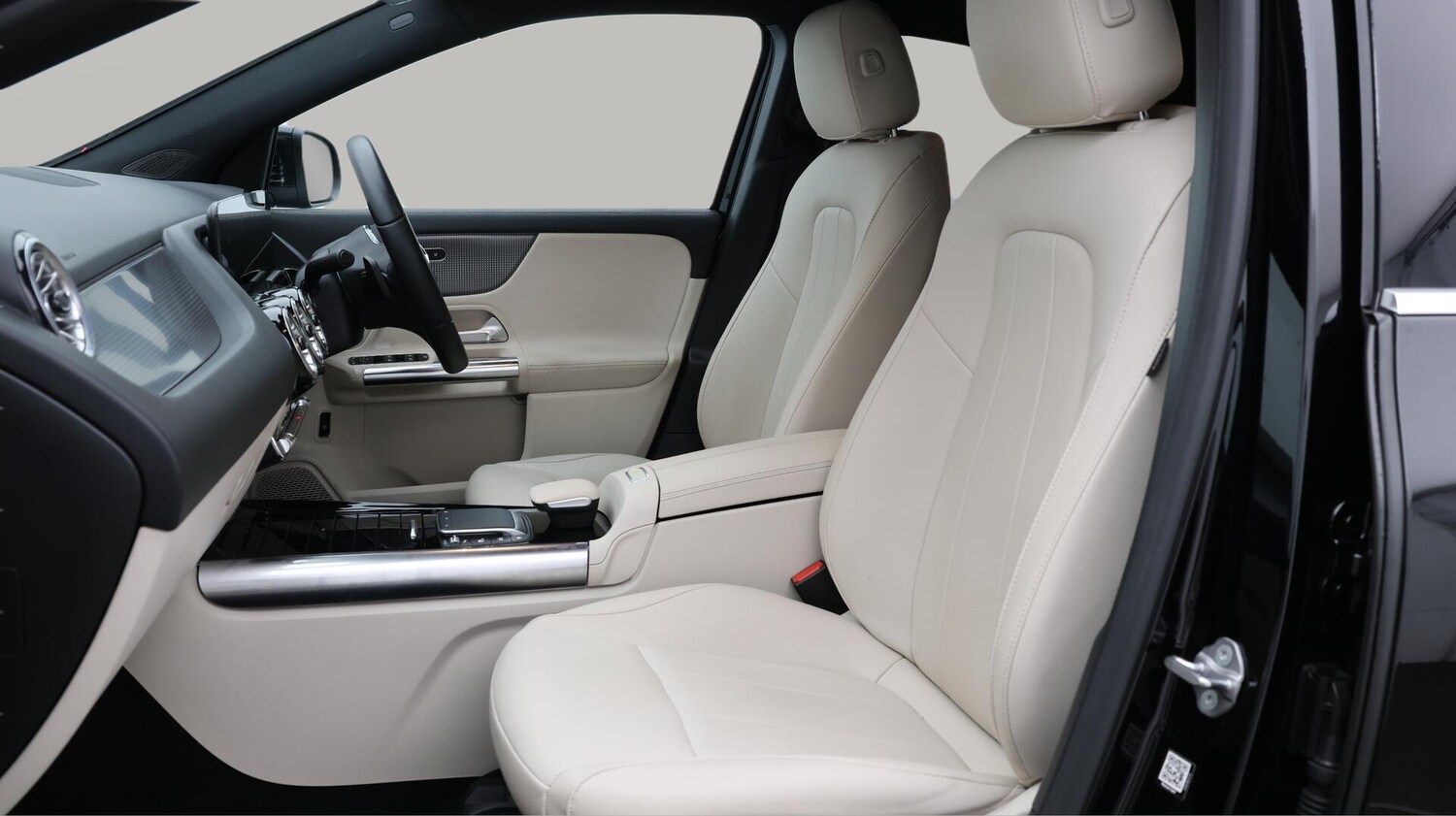 Used Mercedes-Benz EQA 2022 for sale - 76658221: Photo 15