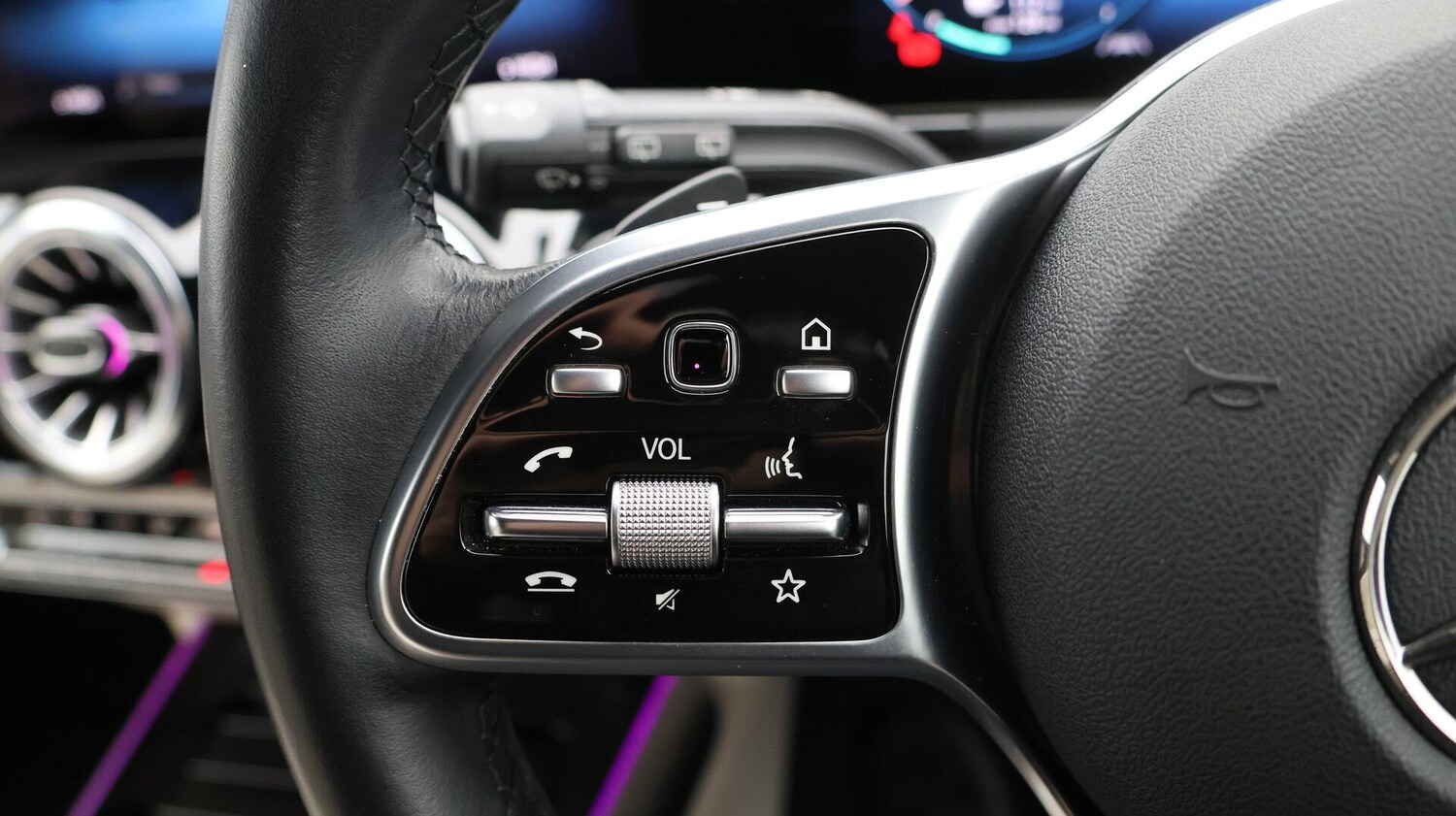 Used Mercedes-Benz EQA 2022 for sale - 76658221: Photo 25