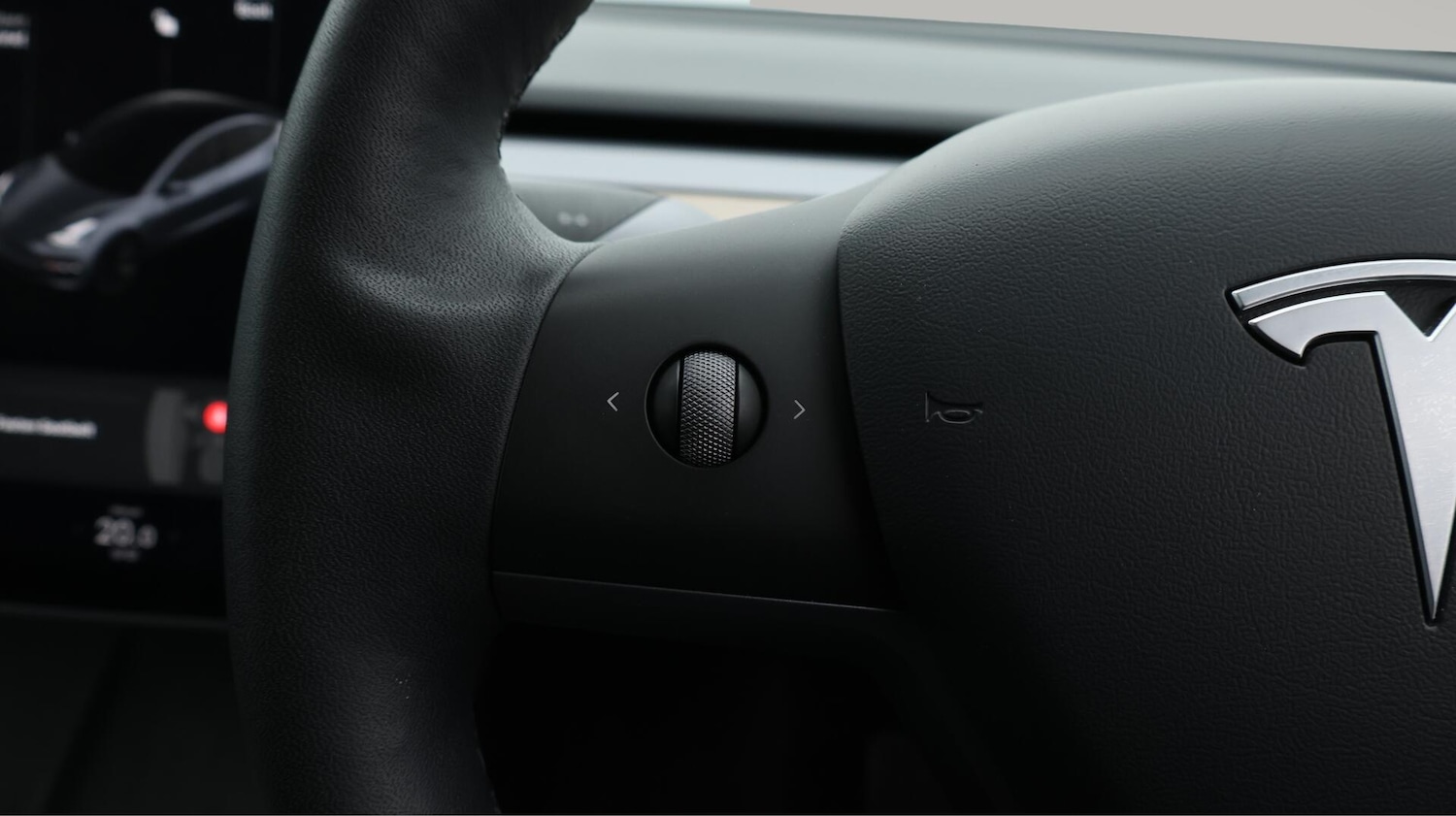 Used Tesla Model 3 2021 for sale - 76059219: Photo 26