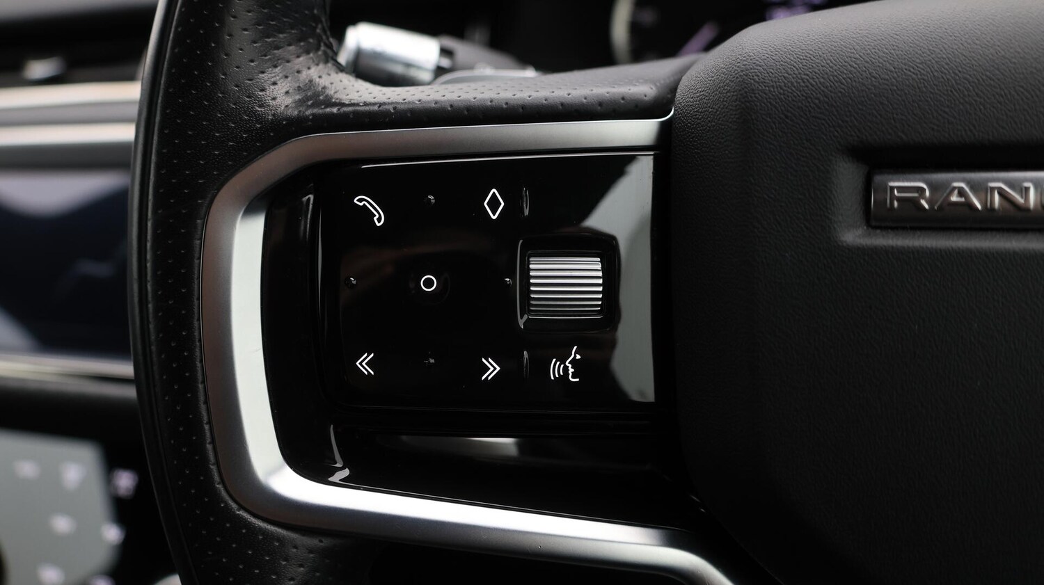 Used Land Rover Range Rover Evoque 2021 for sale - 76370650: Photo 23