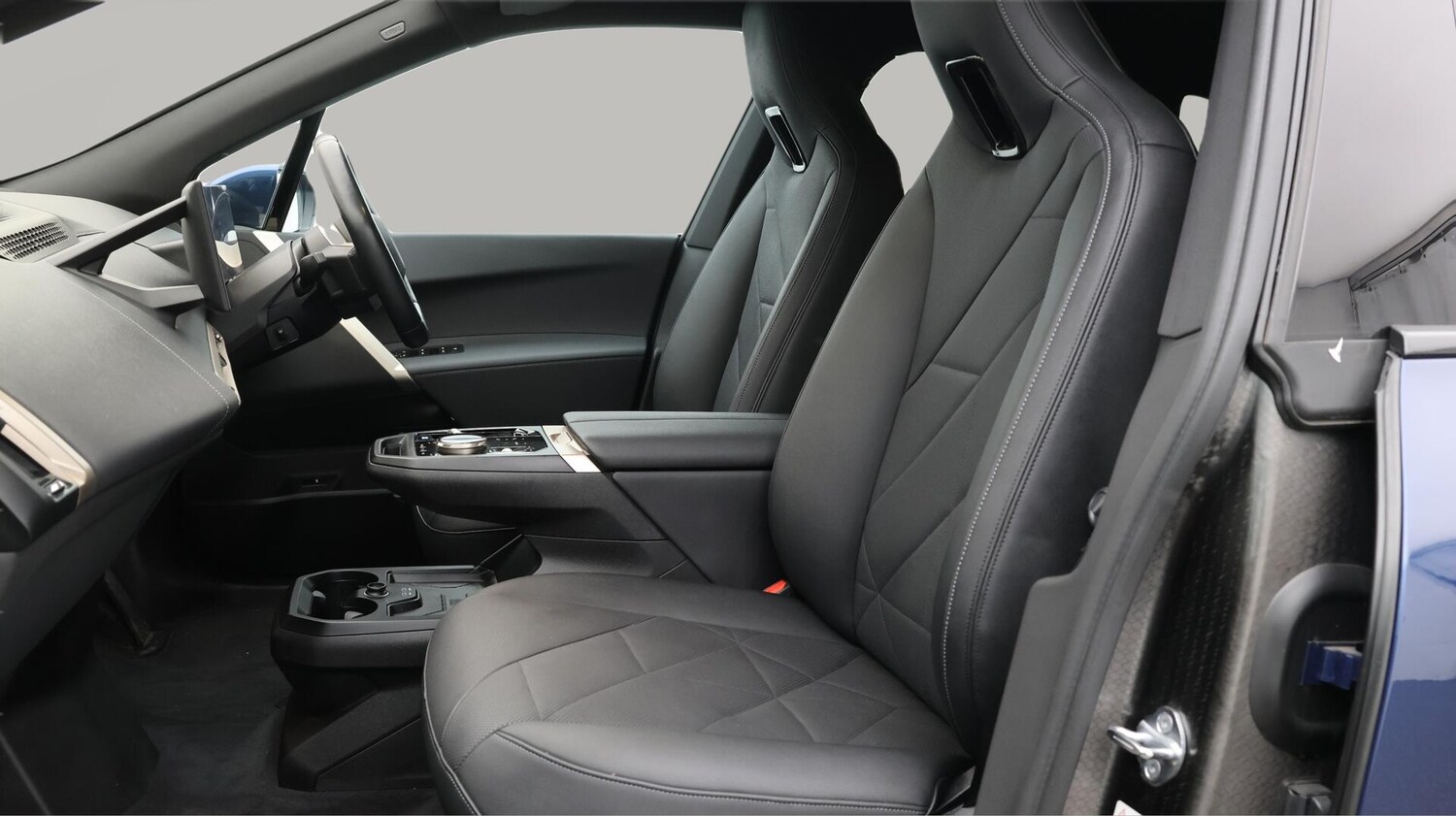 Used BMW iX 2022 for sale - 76659060: Photo 15