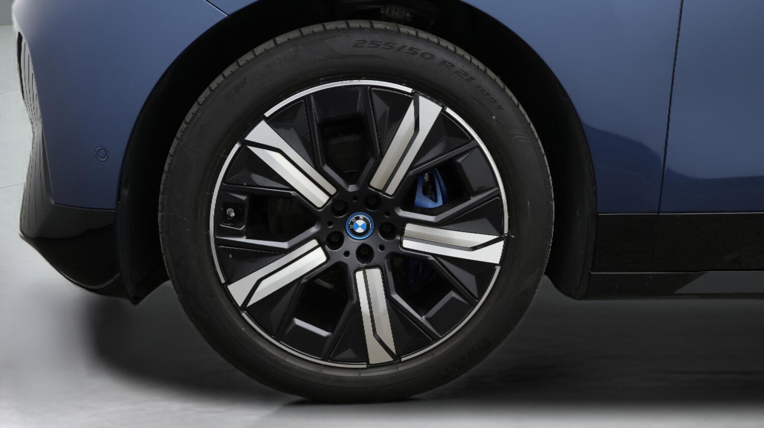 Used BMW iX 2022 for sale - 76659060: Photo 19