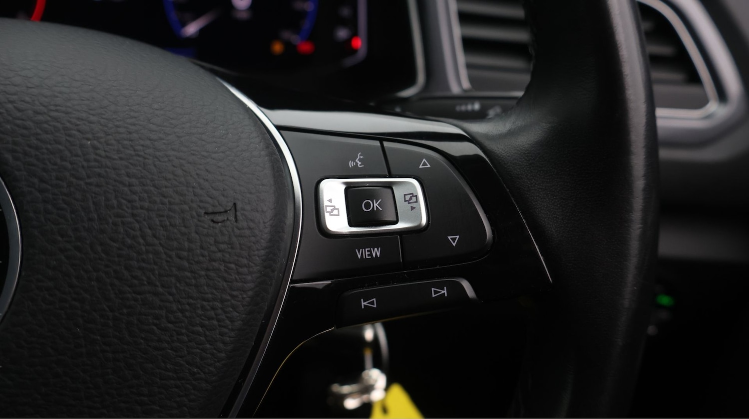 Used Volkswagen T-Roc 2021 for sale - 77608154: Photo 25