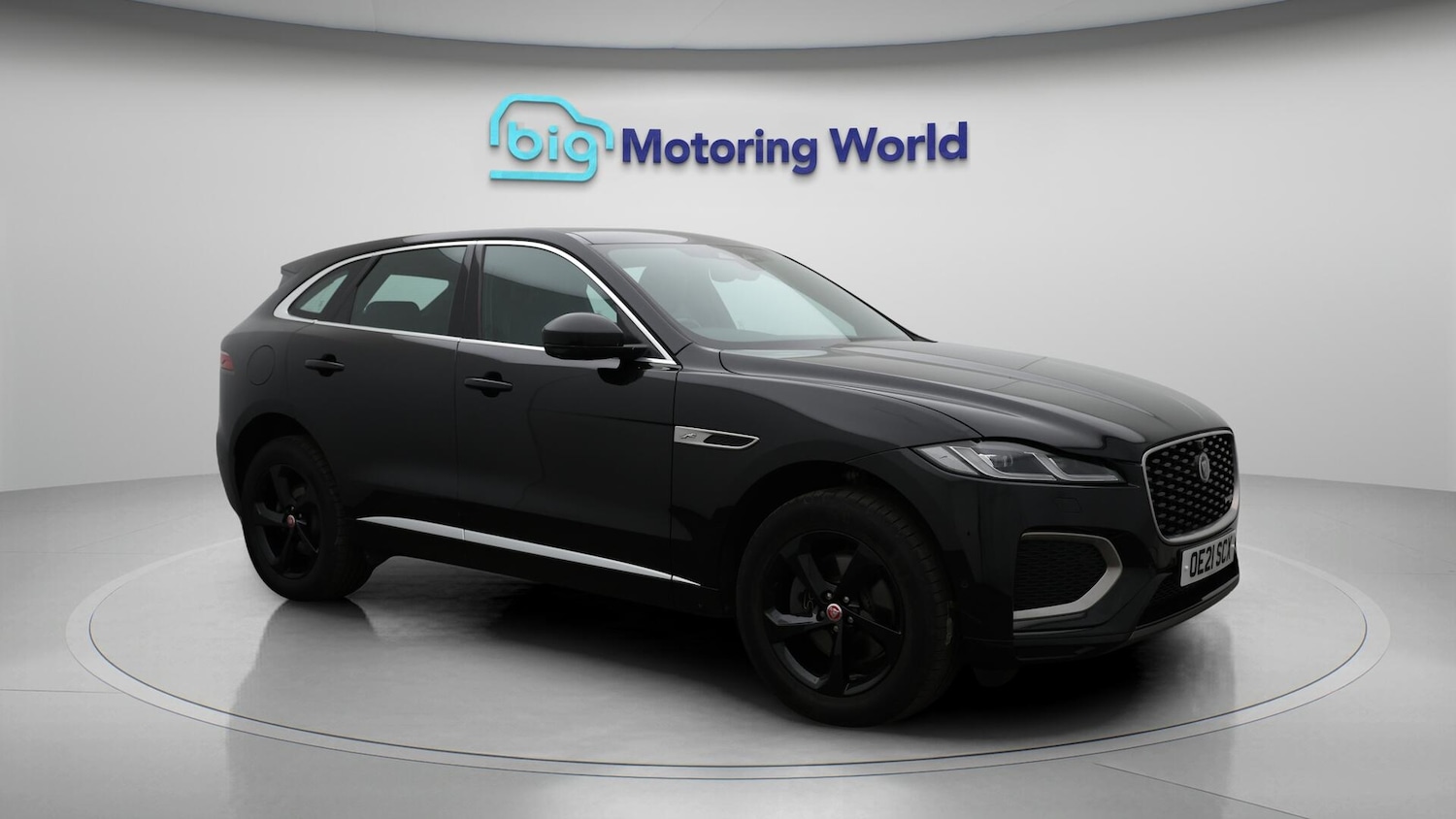 Used Jaguar F-Pace 2021 for sale - 76432946: Photo 2