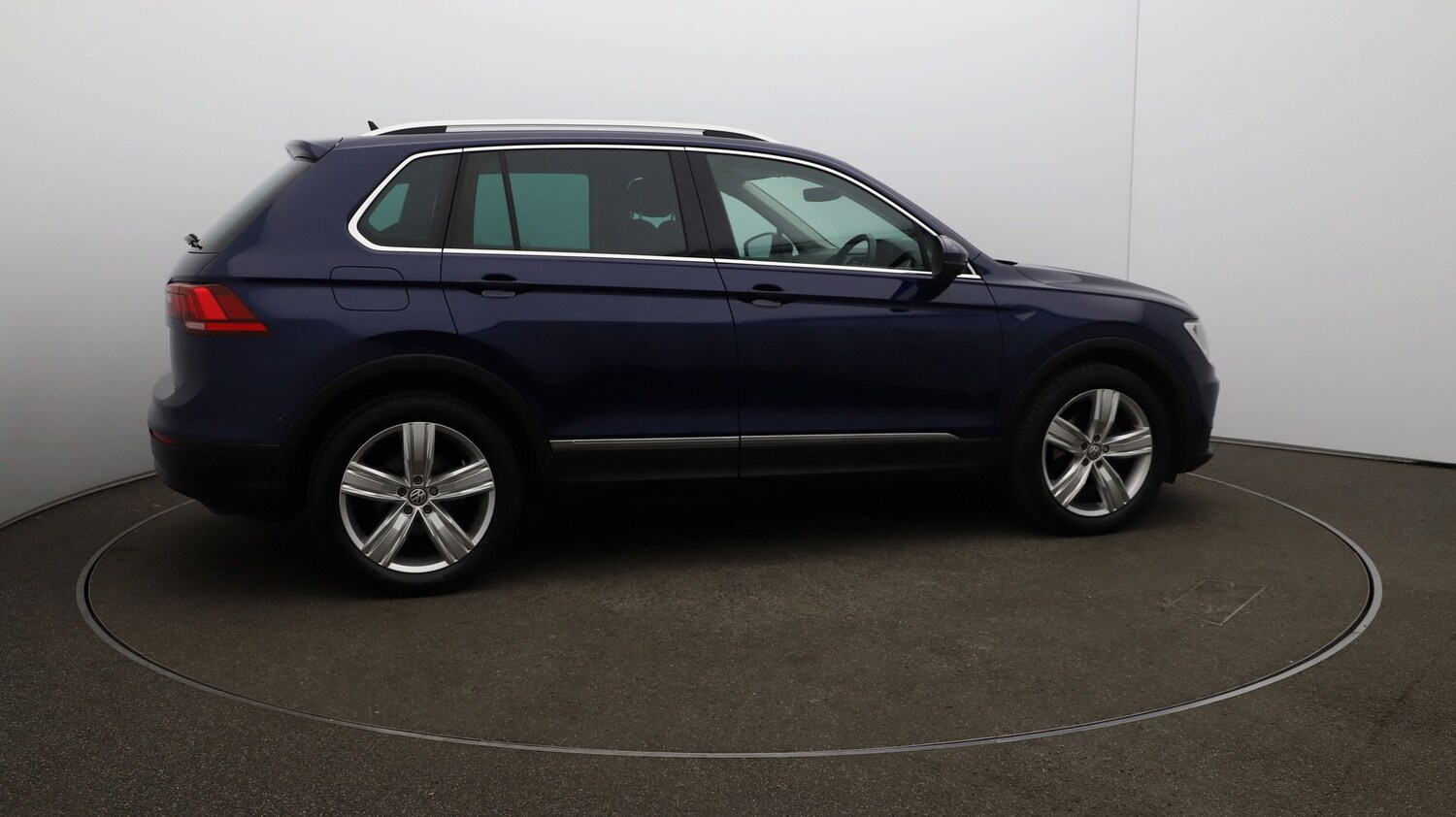 Used Volkswagen Tiguan for sale - 76809608: Photo 42