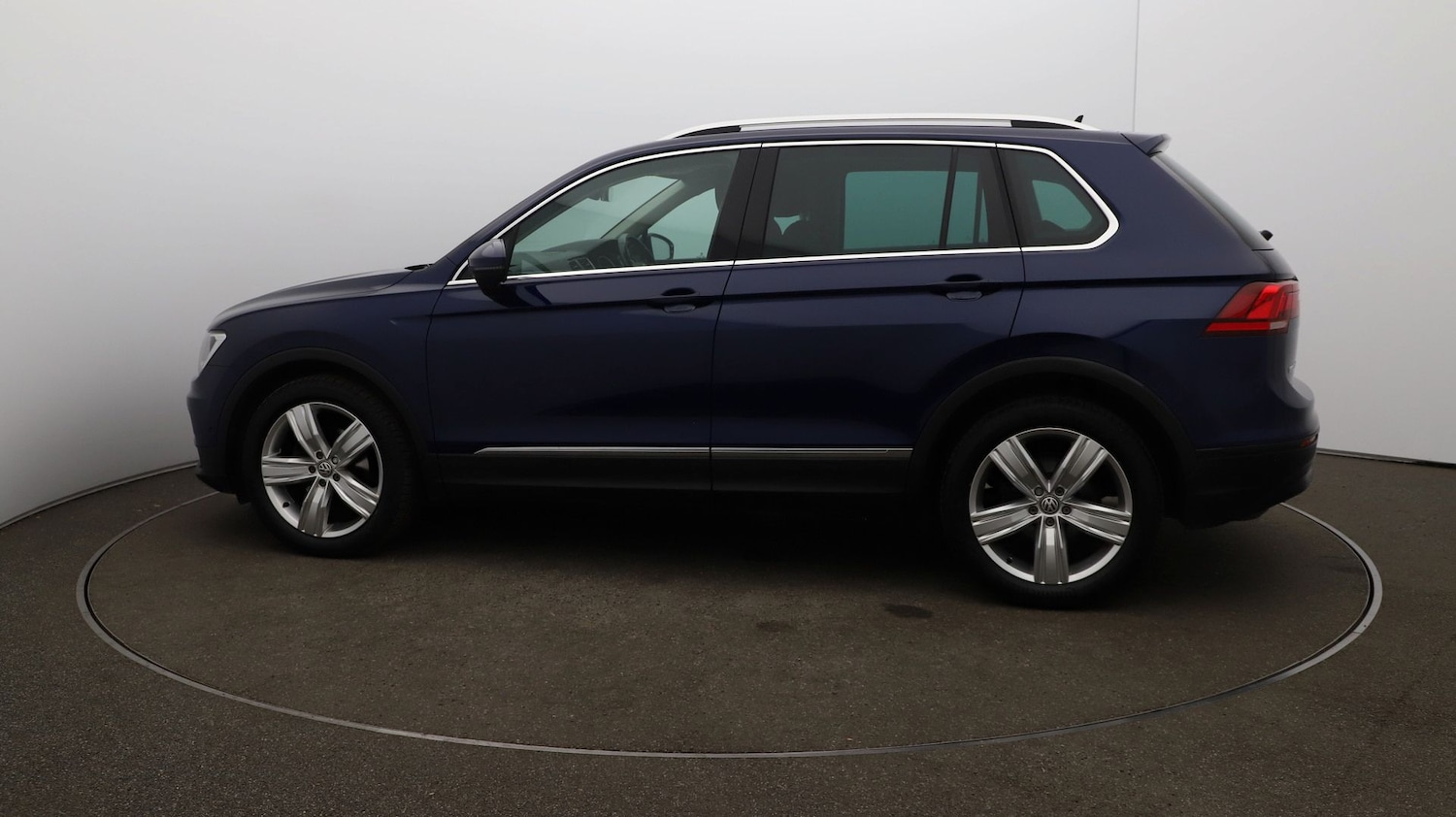 Used Volkswagen Tiguan for sale - 76809608: Photo 50