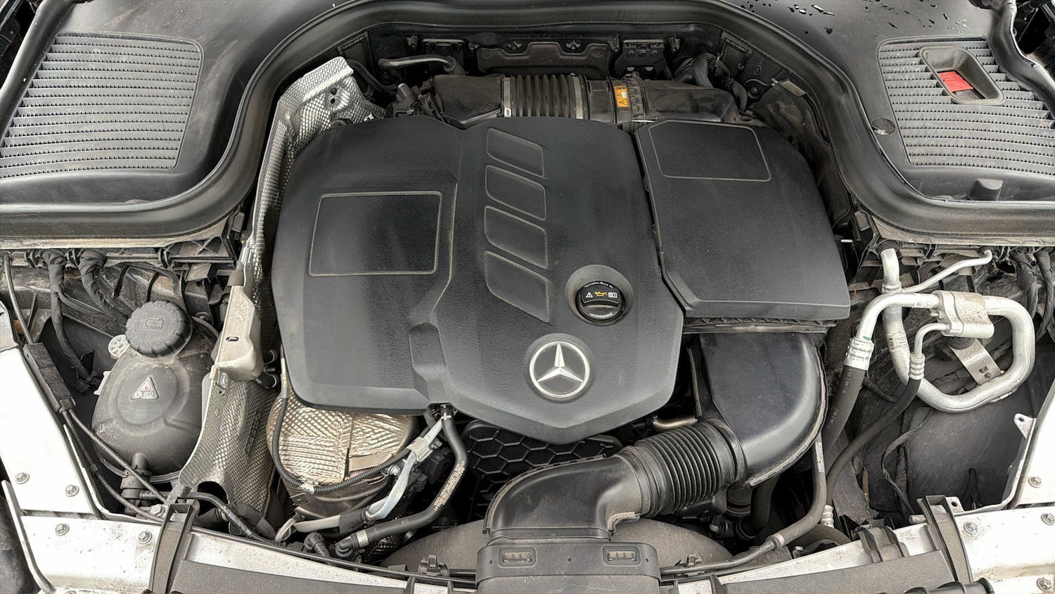 Used Mercedes-Benz GLC 2019 for sale - 77872381: Photo 18