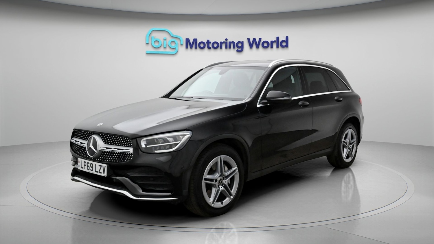 Used Mercedes-Benz GLC 2019 for sale - 77872381: Photo 3