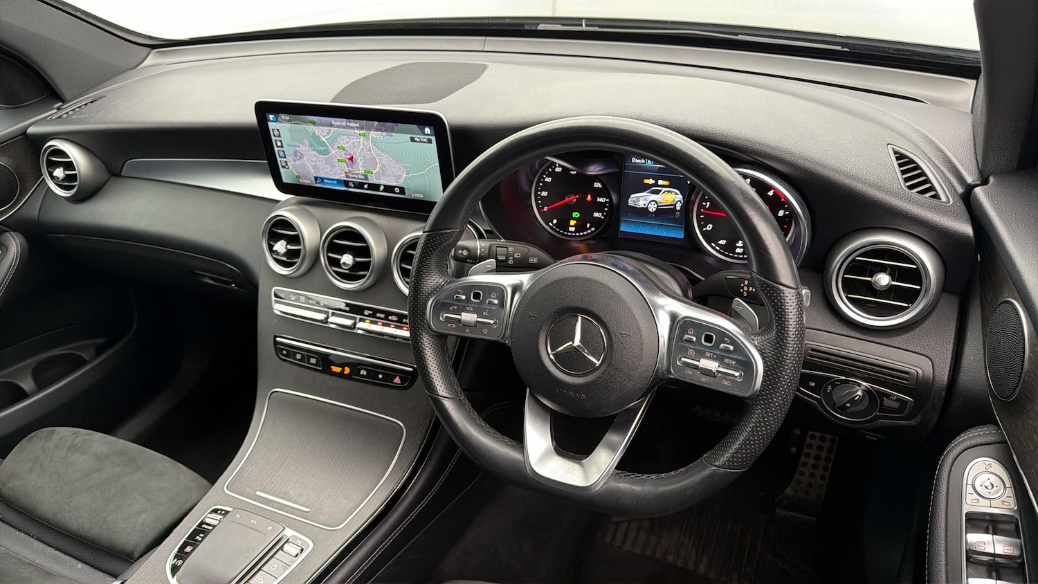 Used Mercedes-Benz GLC 2019 for sale - 77872381: Photo 9