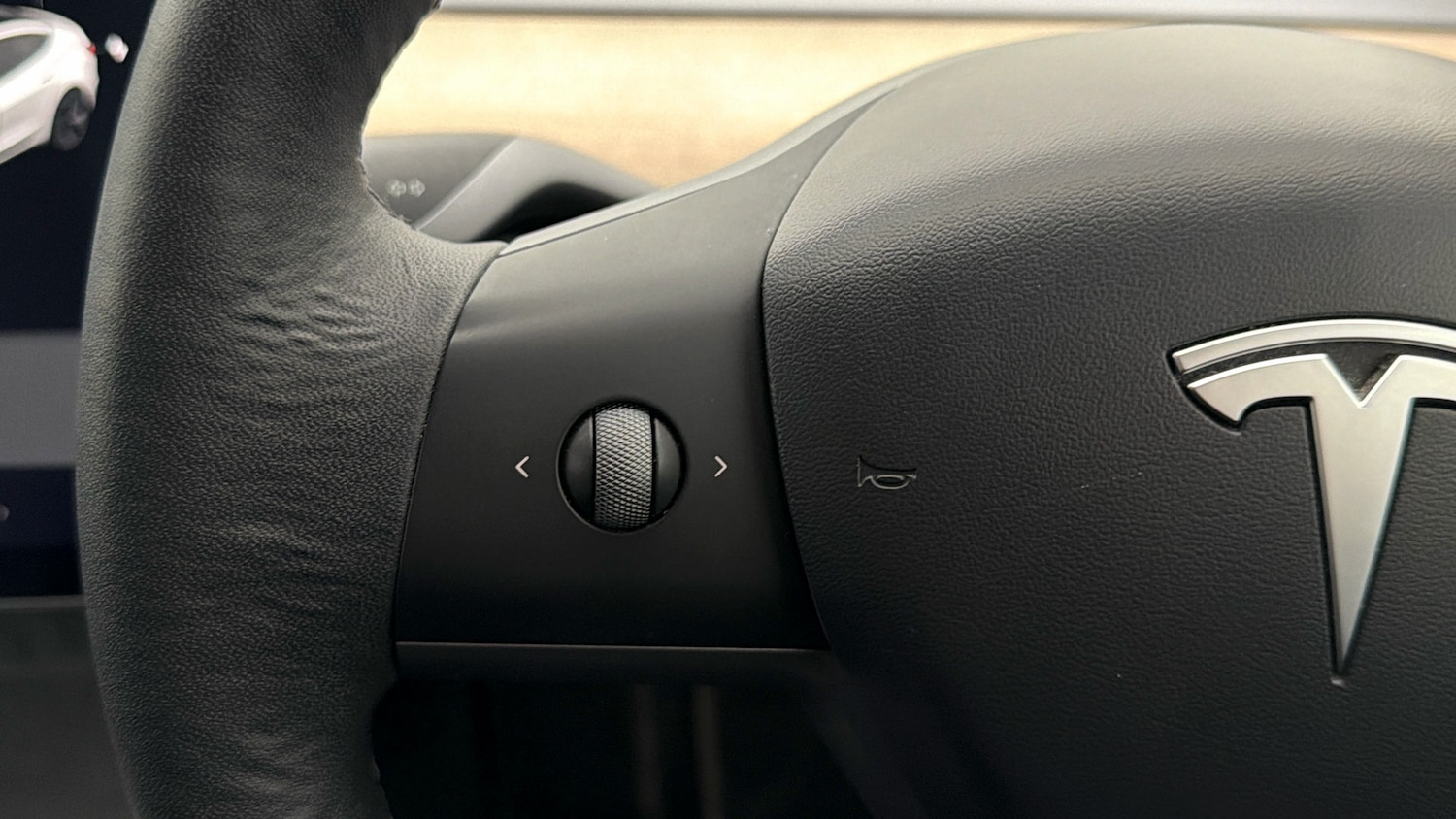 Used Tesla Model 3 2021 for sale - 77947223: Photo 22