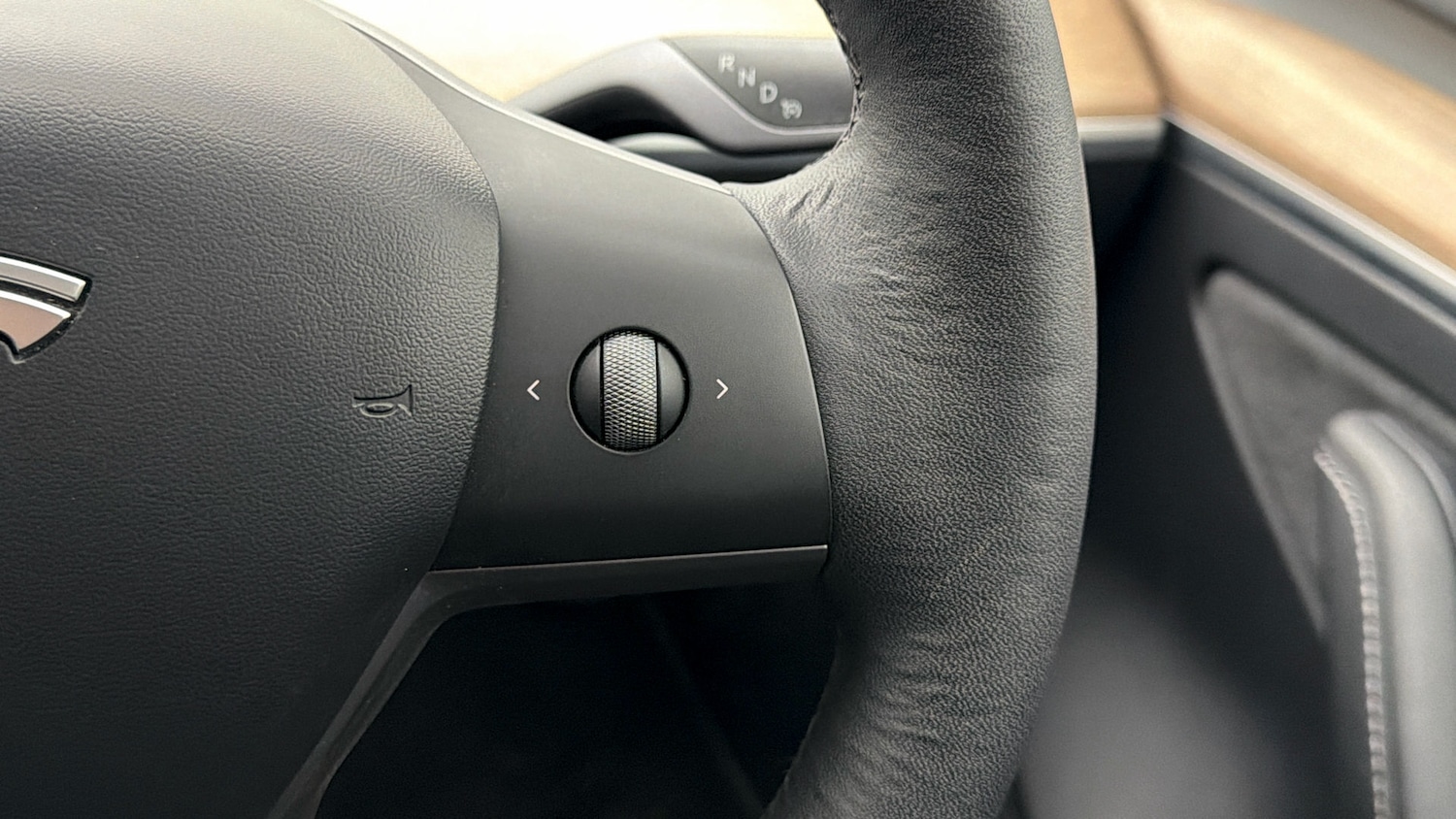 Used Tesla Model 3 2021 for sale - 77947223: Photo 23