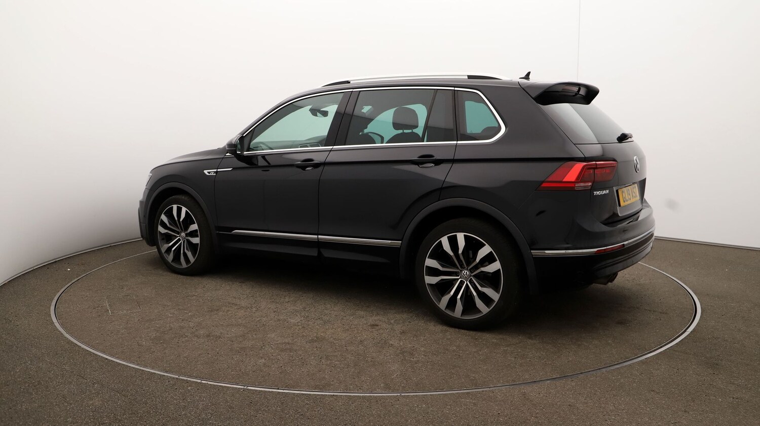 Used Volkswagen Tiguan for sale - 76810811: Photo 32