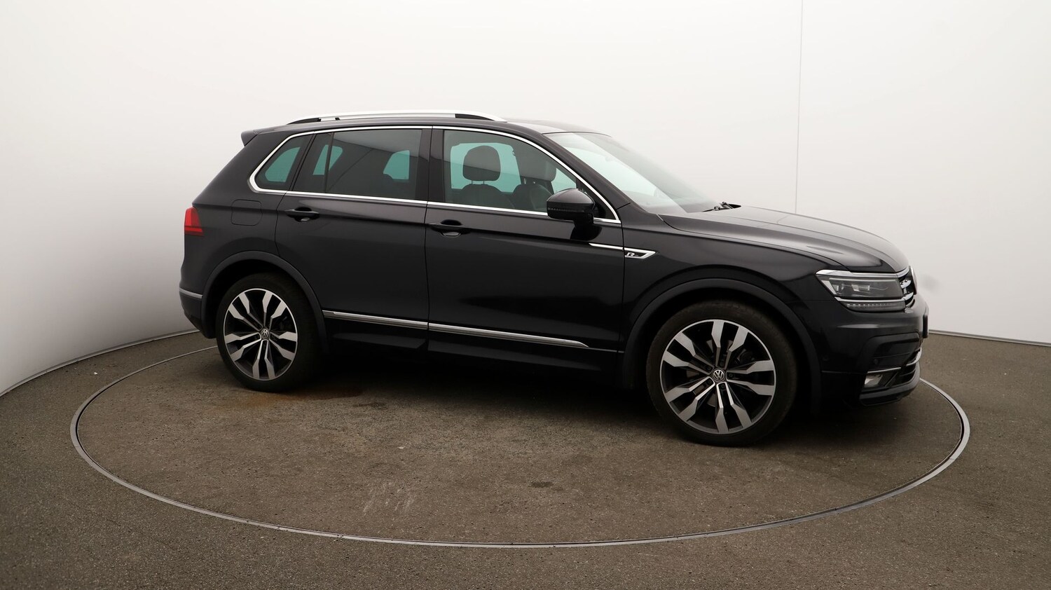 Used Volkswagen Tiguan for sale - 76810811: Photo 42