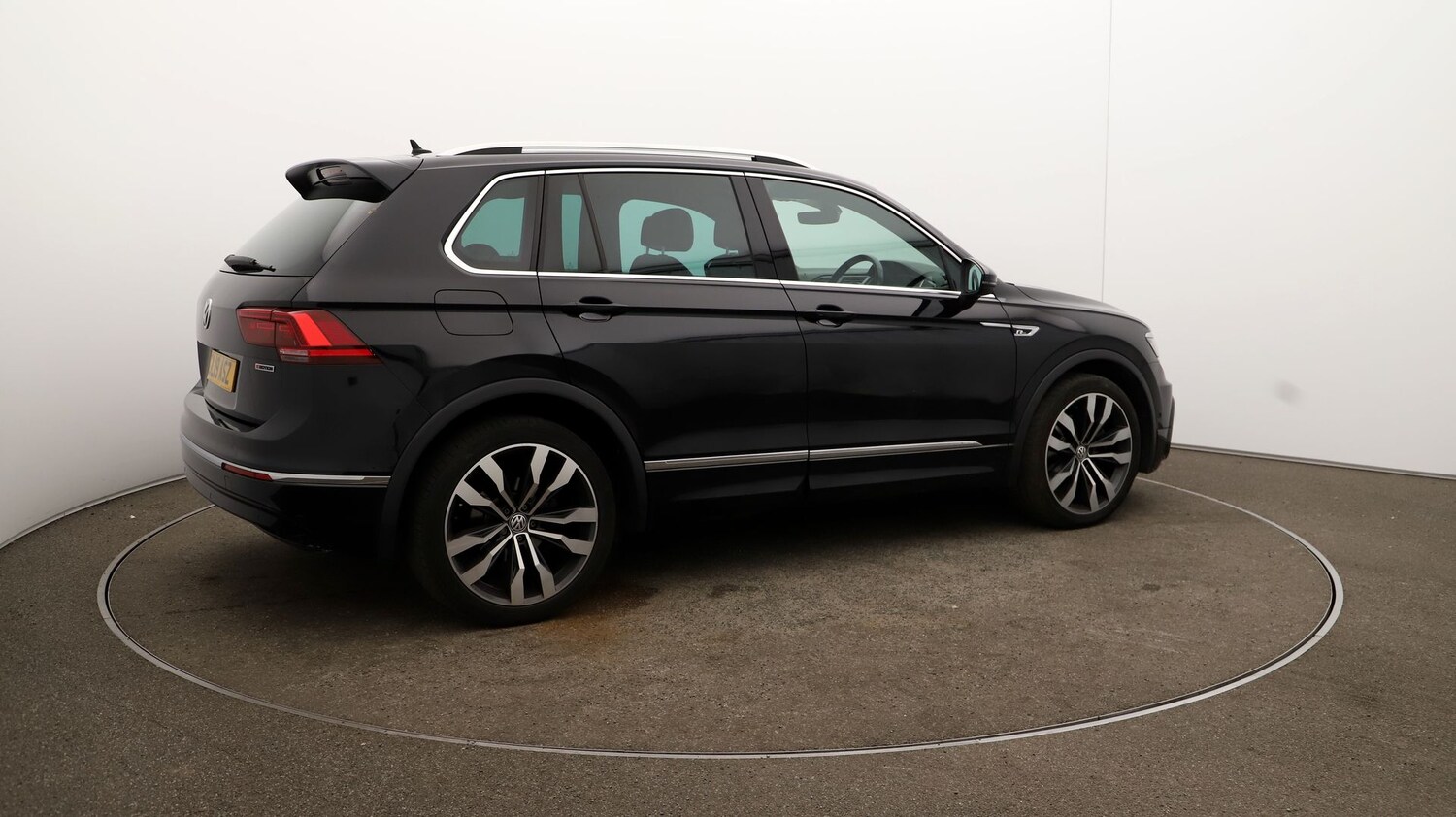 Used Volkswagen Tiguan for sale - 76810811: Photo 48
