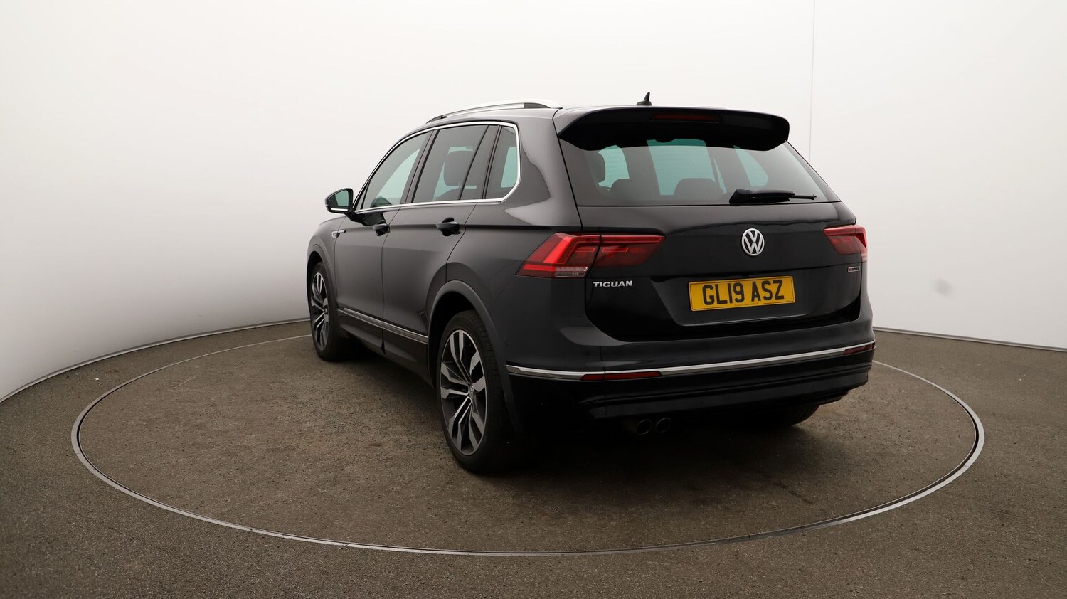 Used Volkswagen Tiguan for sale - 76810811: Photo 57