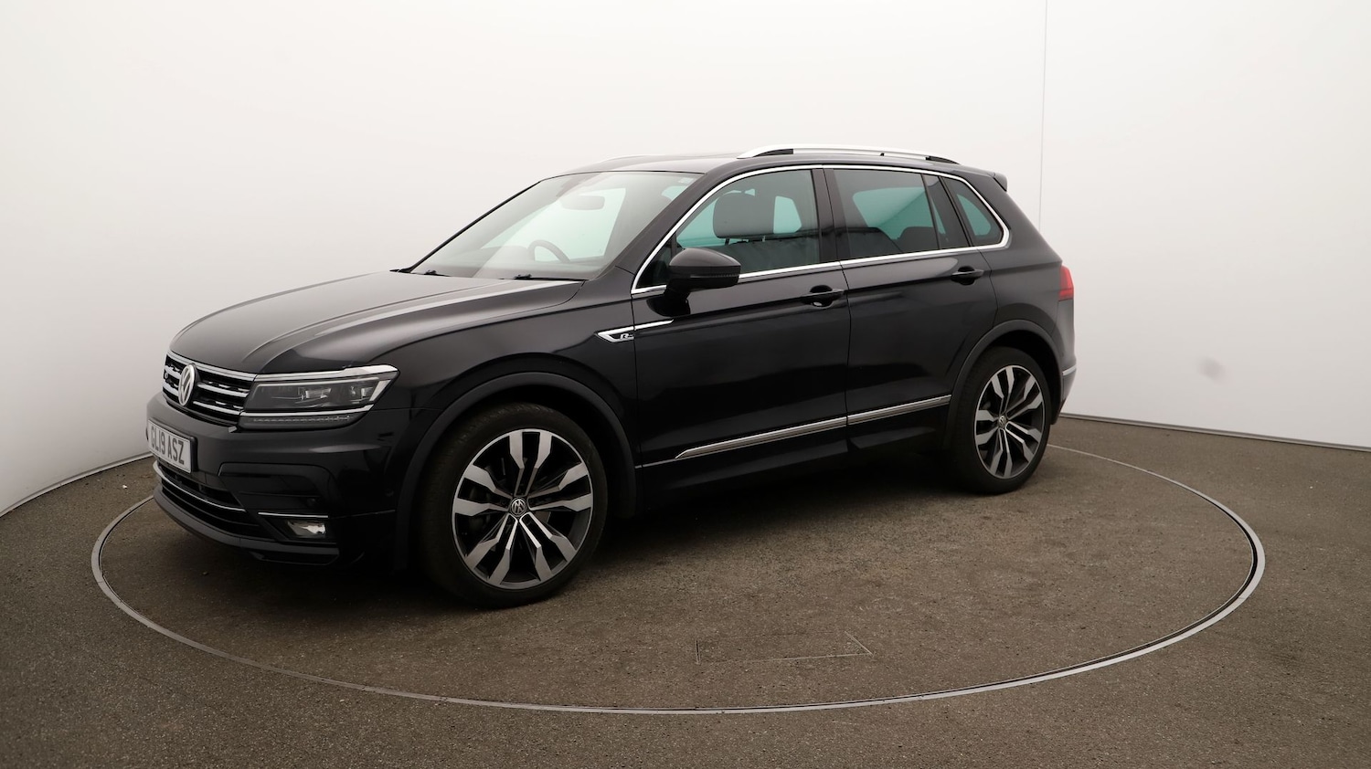 Used Volkswagen Tiguan for sale - 76810811: Photo 64