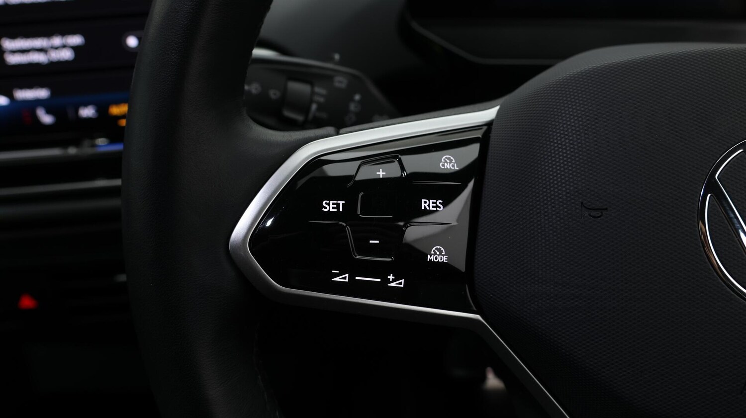 Used Volkswagen ID.4 for sale - 76742639: Photo 23