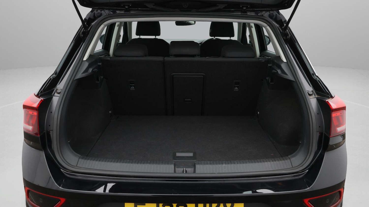 Used Volkswagen T-Roc 2022 for sale - 76743287: Photo 18