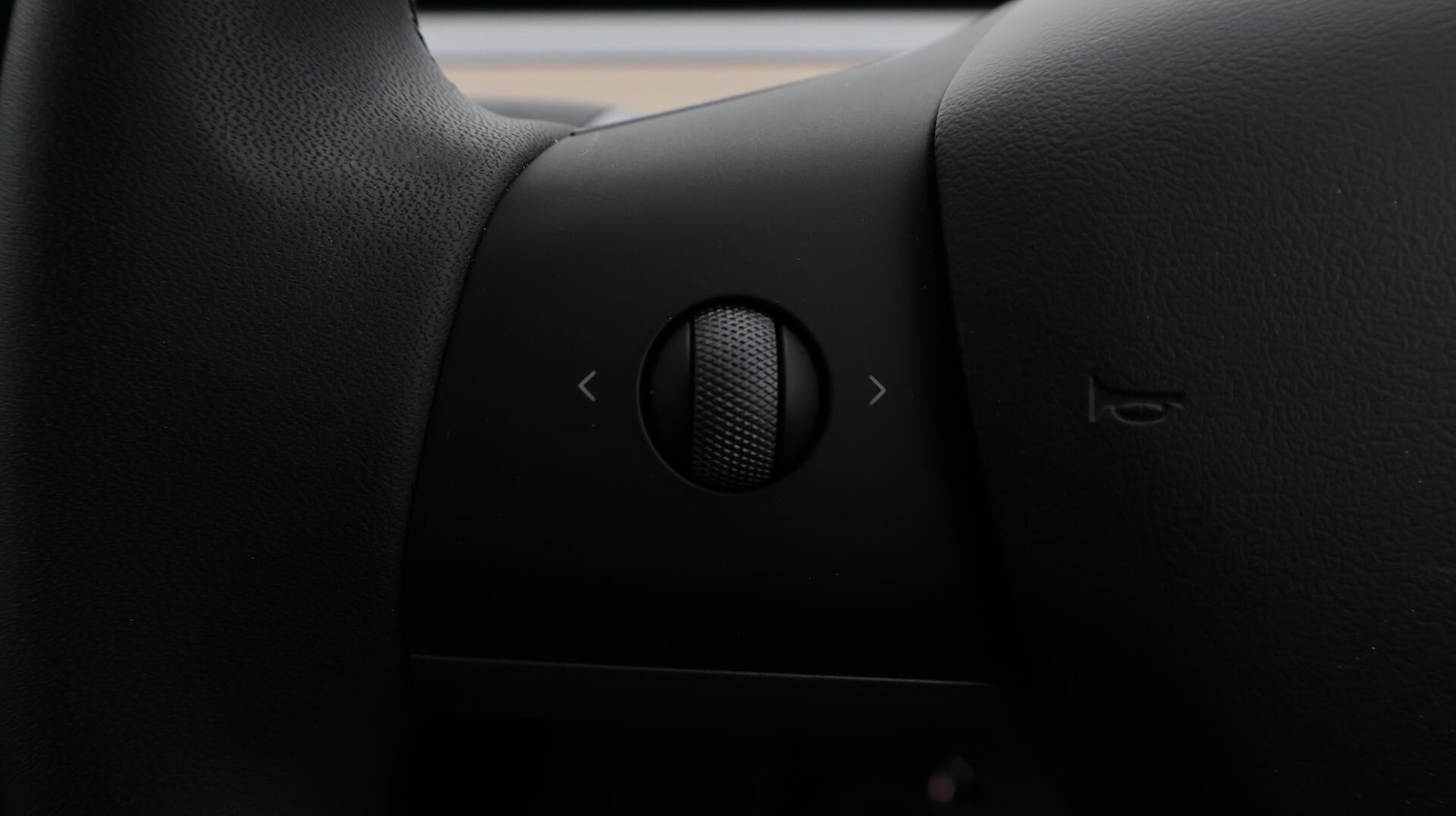 Used Tesla Model Y 2023 for sale - 76689445: Photo 24