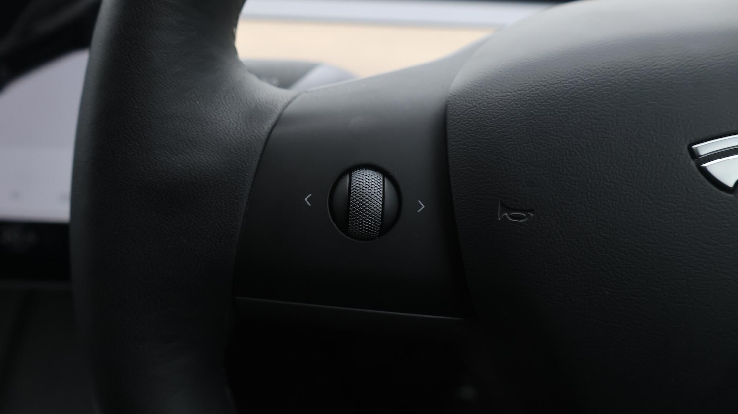 Used Tesla Model 3 2021 for sale - 76441143: Photo 24