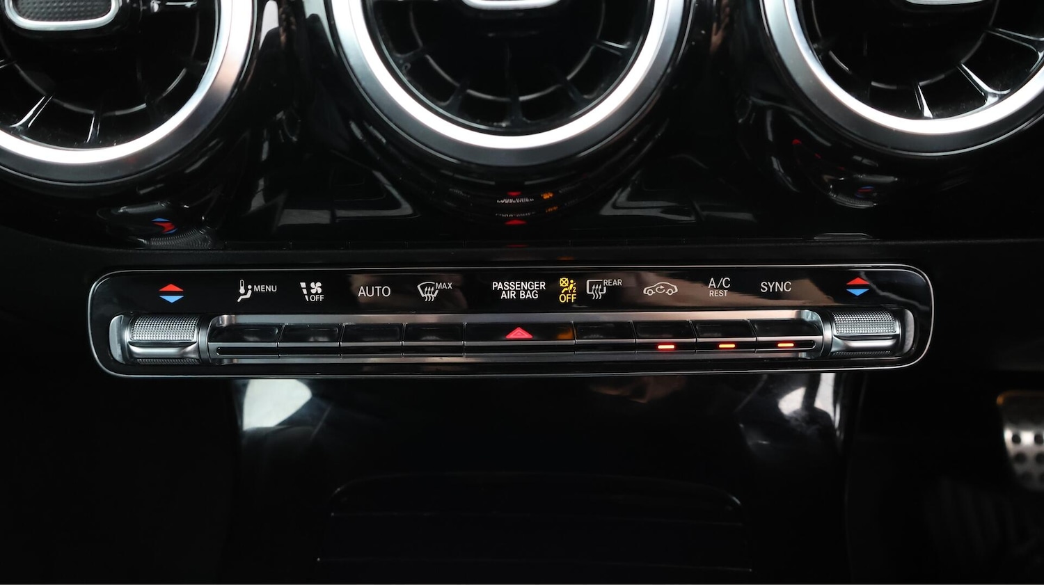 Used Mercedes-Benz CLA 2020 for sale - 76742455: Photo 13