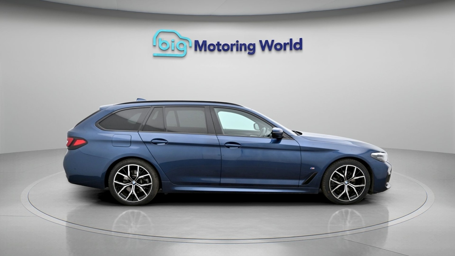 Used BMW 5 Series 2023 for sale - 77998190: Photo 8