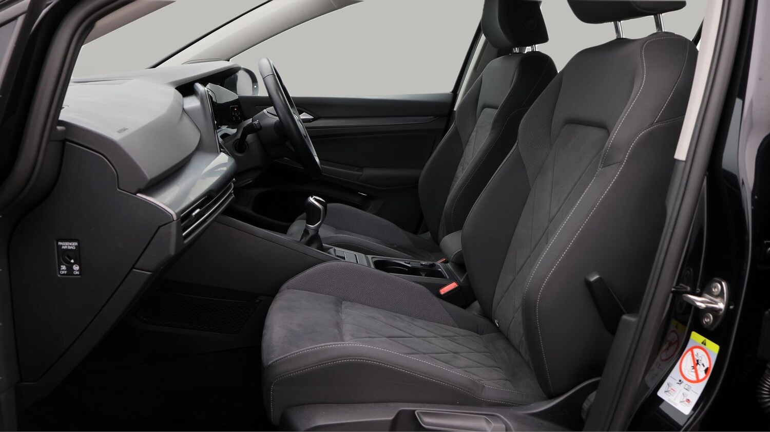 Used Volkswagen Golf 2021 for sale - 77541799: Photo 14