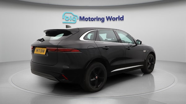 Used Jaguar F-Pace 2021 for sale - 76201104: Photo 8