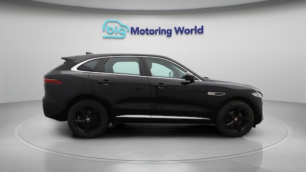 Used Jaguar F-Pace 2021 for sale - 76201104: Photo 9