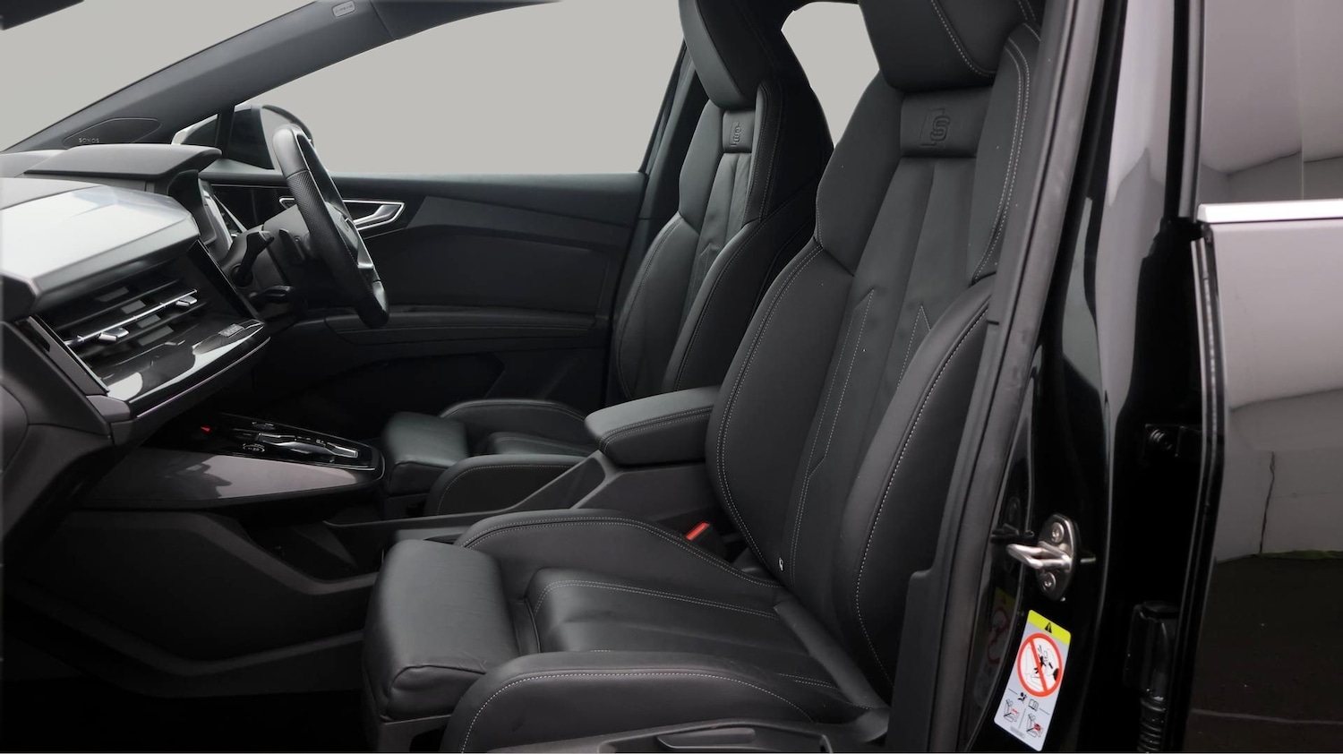 Used Audi Q4 e-tron 2021 for sale - 77678556: Photo 14