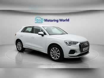 Used Audi Q3 2020 for sale - 76201239: Photo 2