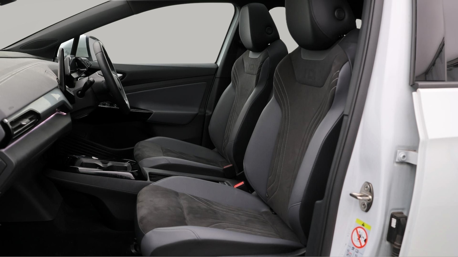 Used Volkswagen ID.4 2023 for sale - 77592304: Photo 14