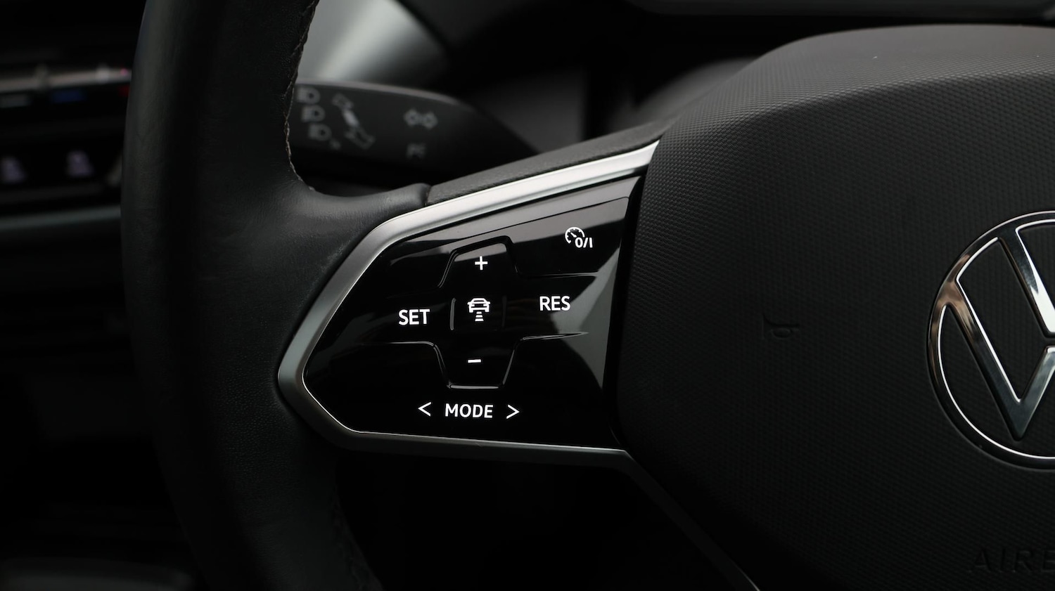 Used Volkswagen ID.4 2023 for sale - 77592304: Photo 24