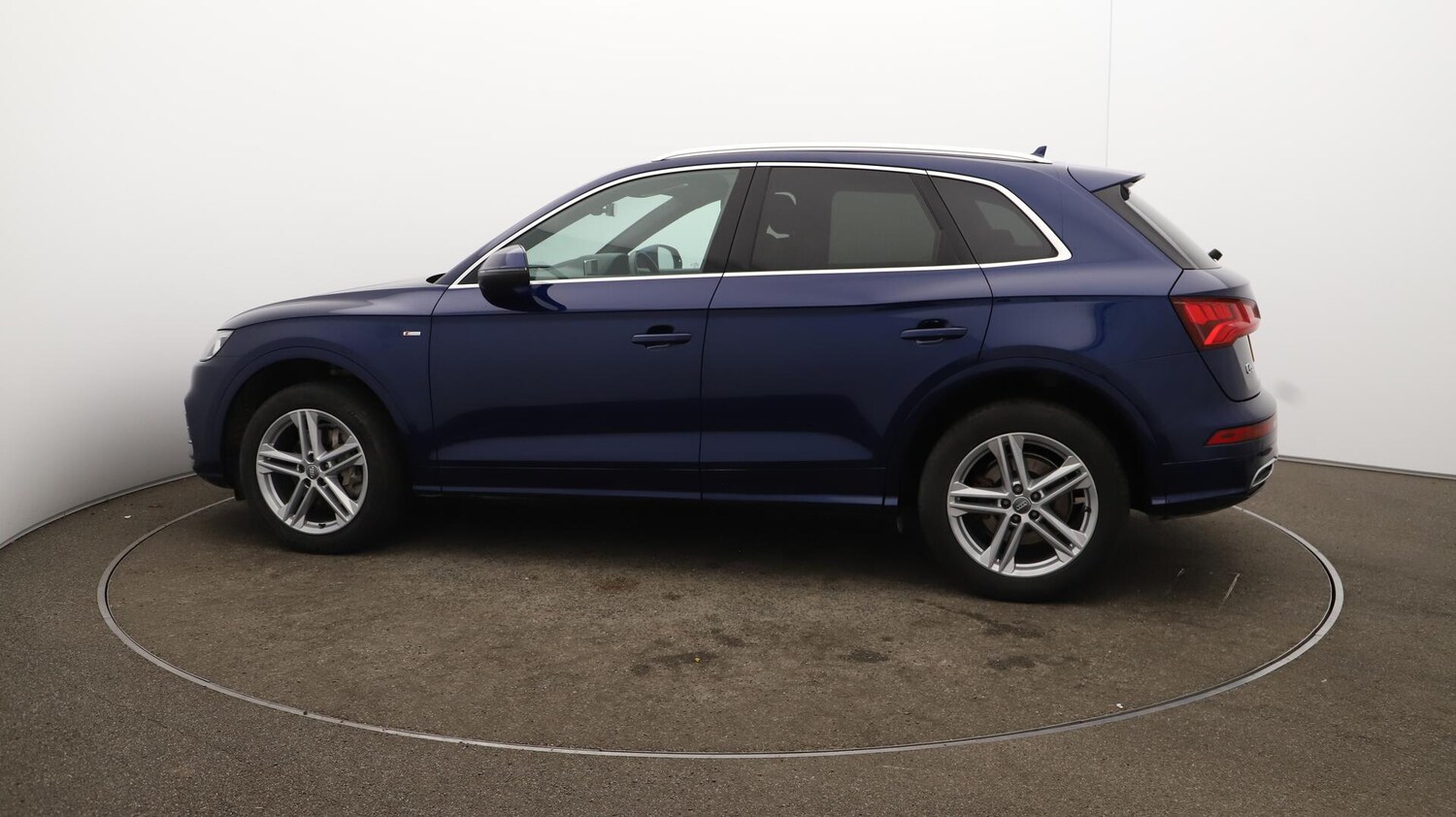 Used Audi Q5 2019 for sale - 76071566: Photo 60