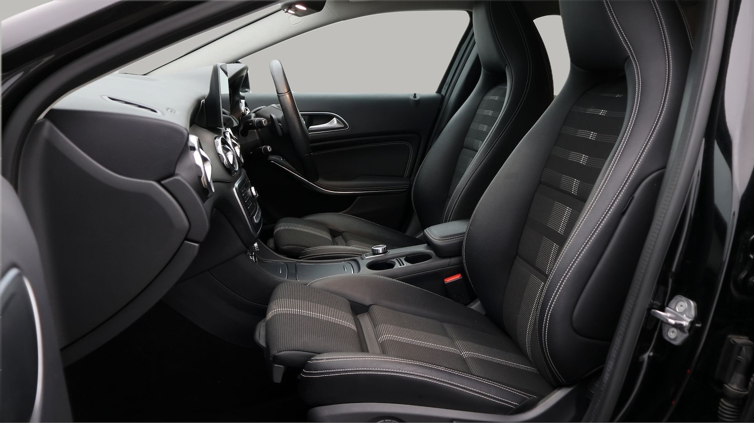 Used Mercedes-Benz GLA 2019 for sale - 77603920: Photo 14