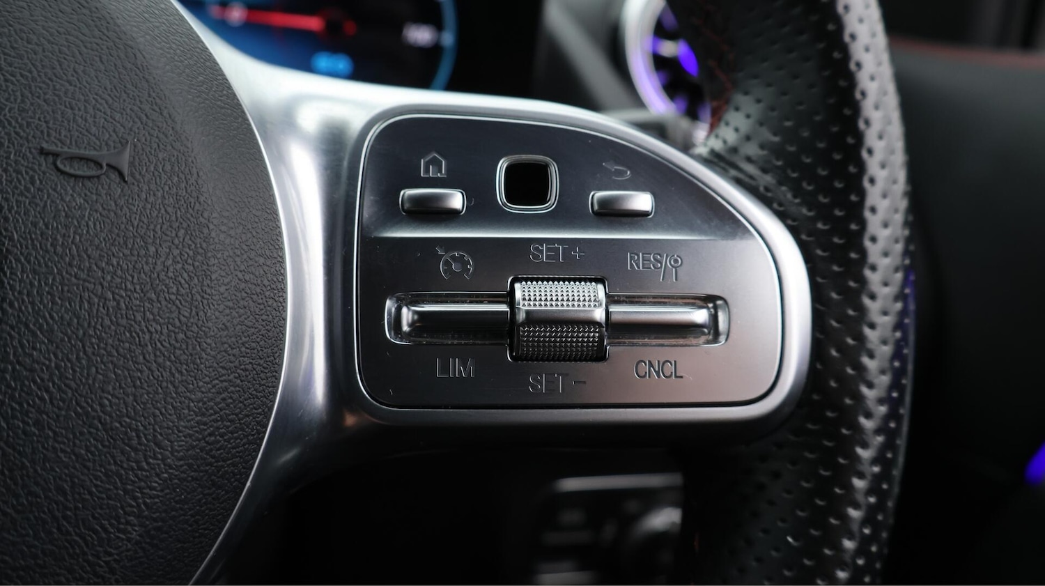 Used Mercedes-Benz EQA 2021 for sale - 76013306: Photo 25