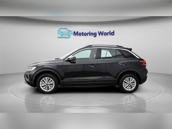 Used Volkswagen T-Roc 2023 for sale - 79240354: Photo