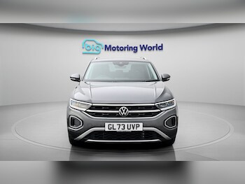 Used Volkswagen T-Roc 2024 for sale - 78552696: Photo