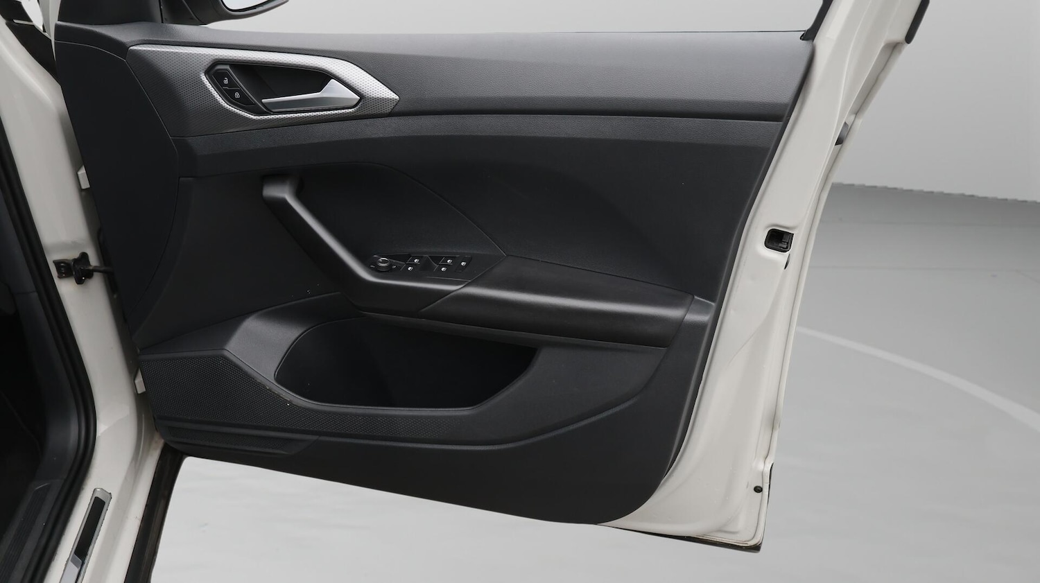 Used Volkswagen T-Cross 2022 for sale - 76620374: Photo 16