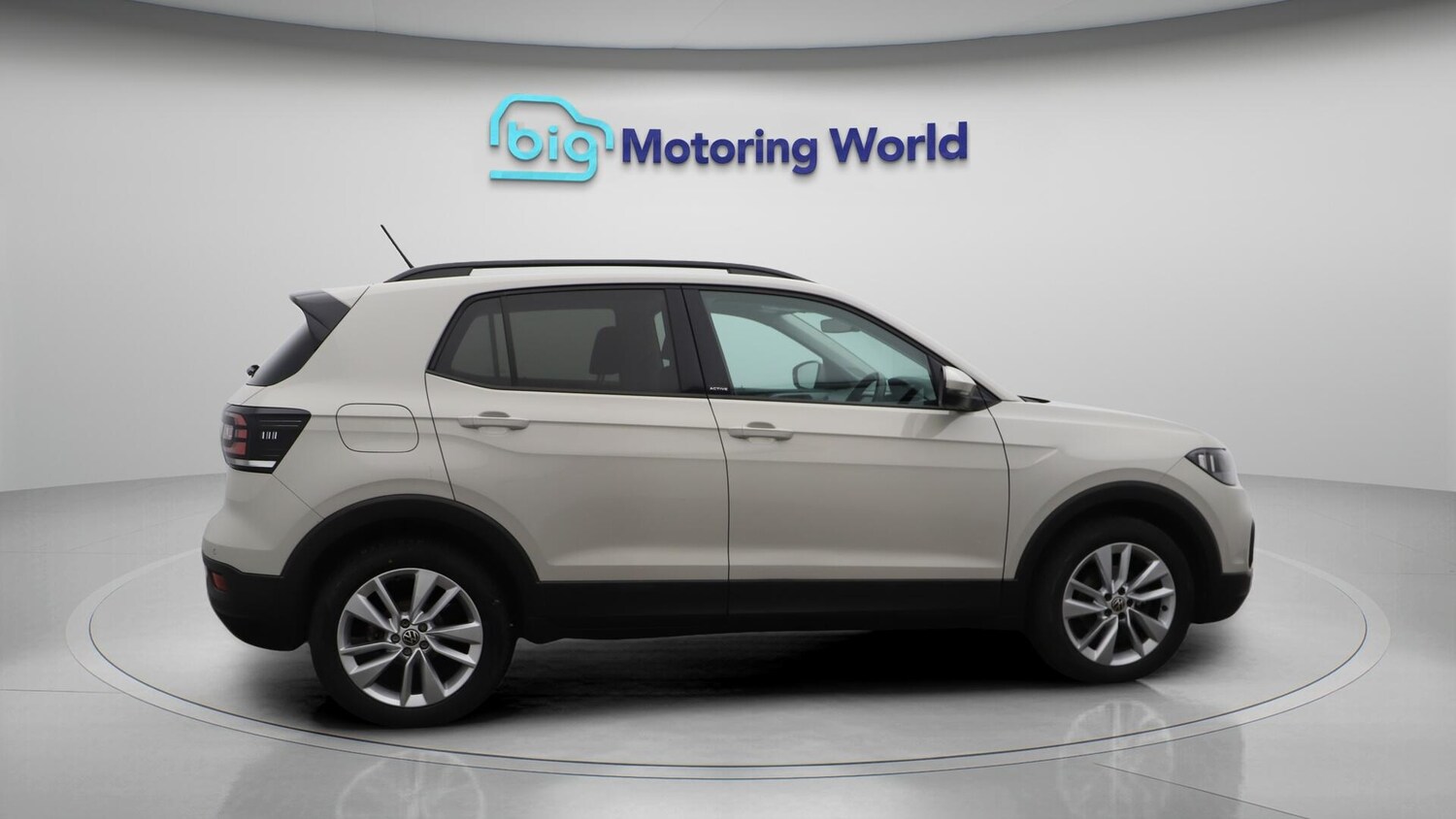 Used Volkswagen T-Cross 2022 for sale - 76620374: Photo 9