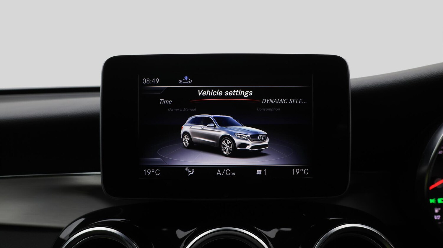 Used Mercedes-Benz GLC 2018 for sale - 76432401: Photo 28