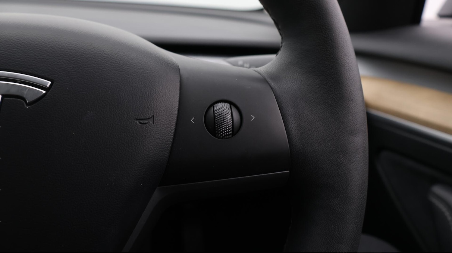 Used Tesla Model 3 2021 for sale - 76633650: Photo 27