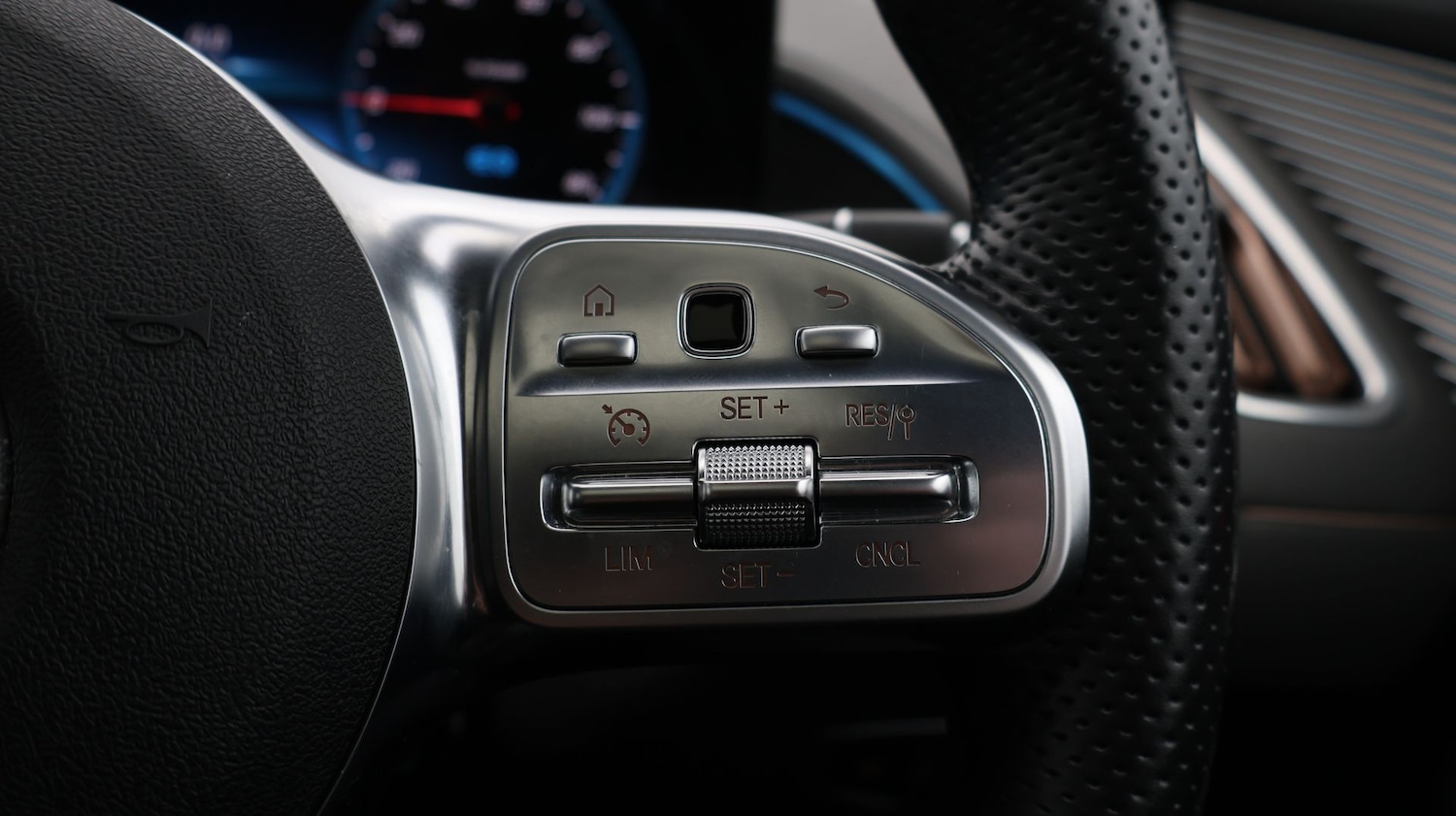 Used Mercedes-Benz EQC 2021 for sale - 77521874: Photo 27