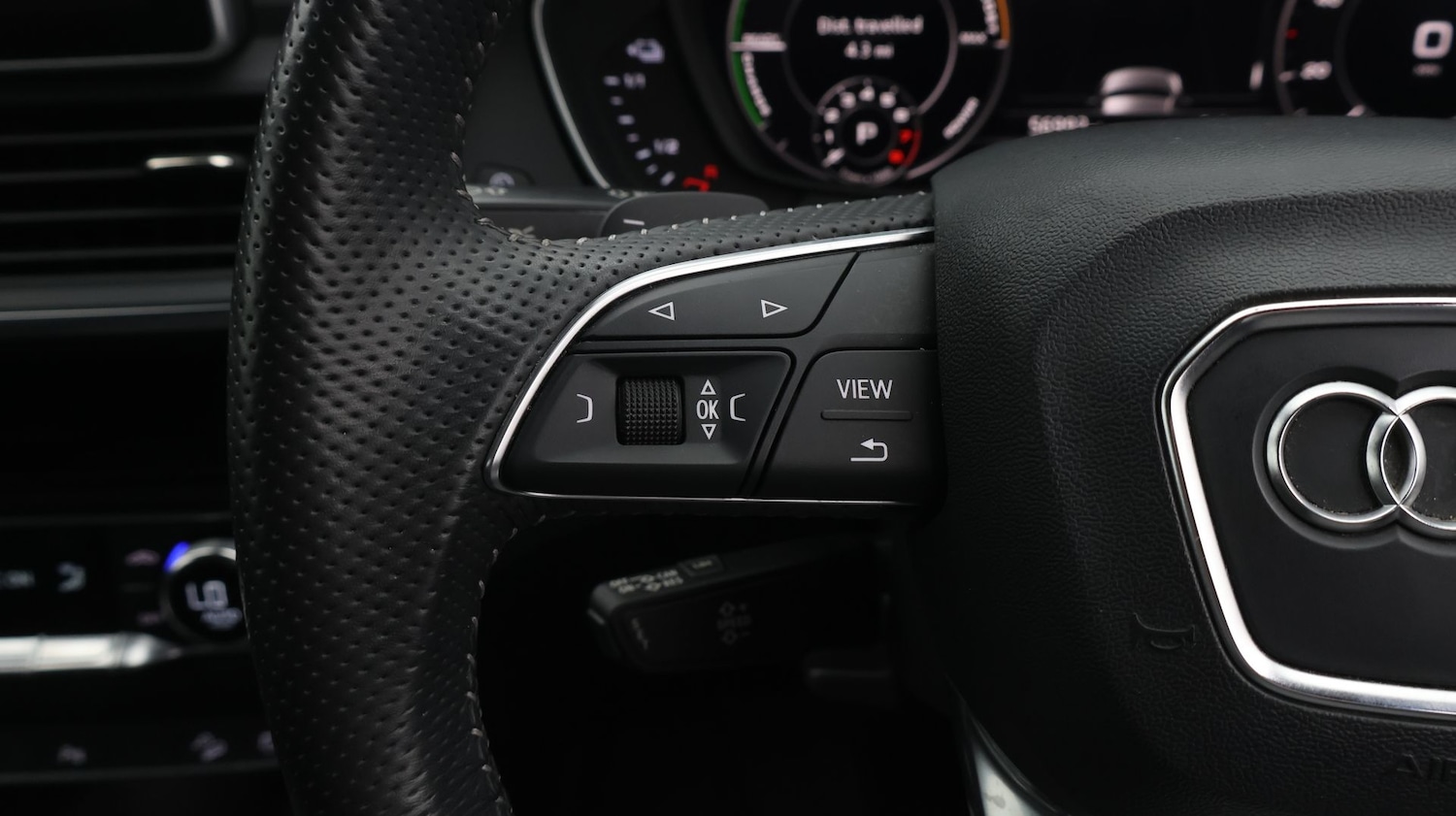 Used Audi Q5 2020 for sale - 77225622: Photo 28