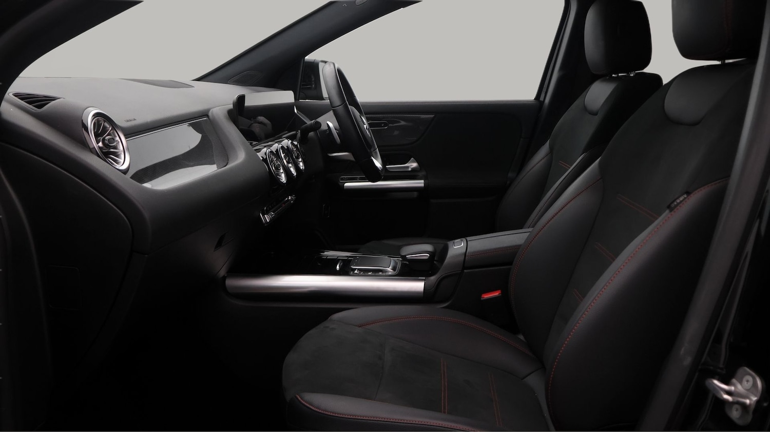 Used Mercedes-Benz GLA 2023 for sale - 77529359: Photo 14