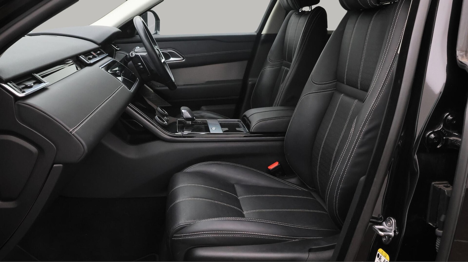 Used Land Rover Range Rover Velar 2022 for sale - 76431900: Photo 15