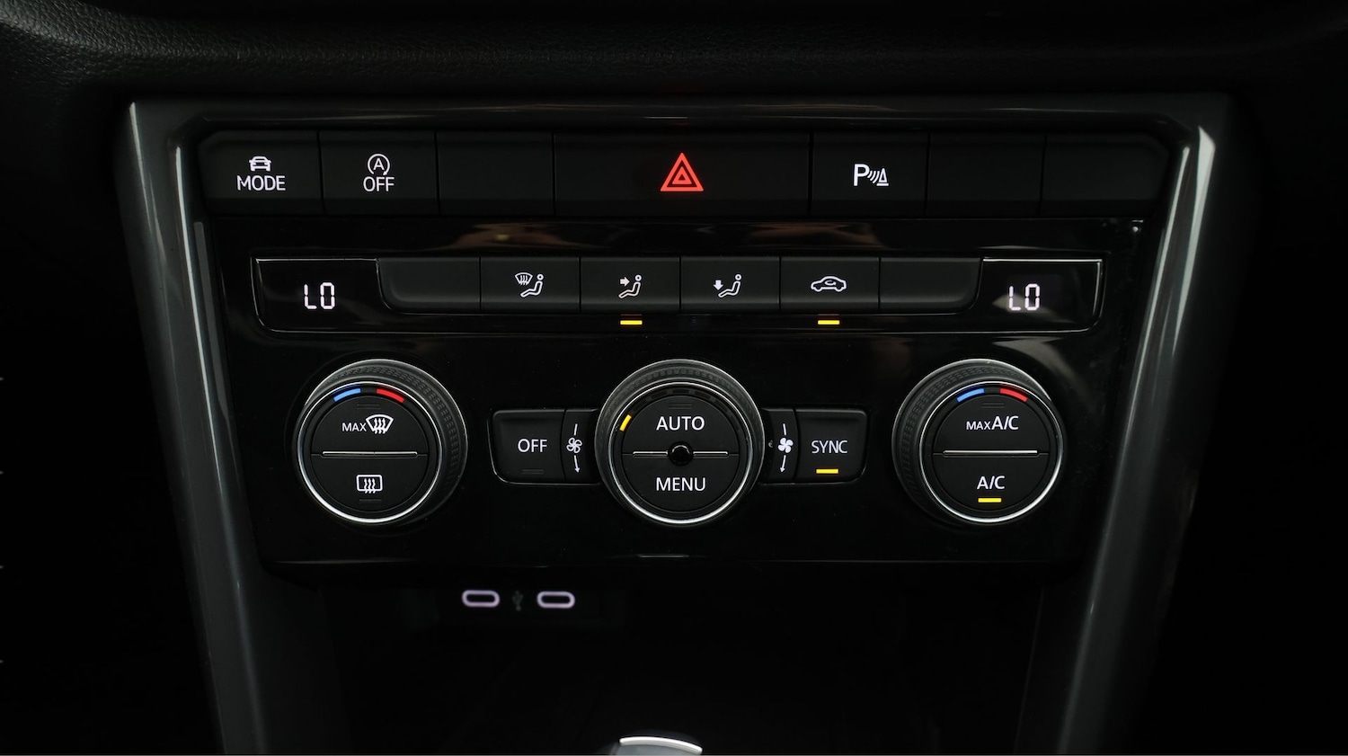 Used Volkswagen T-Roc 2021 for sale - 77761704: Photo 12