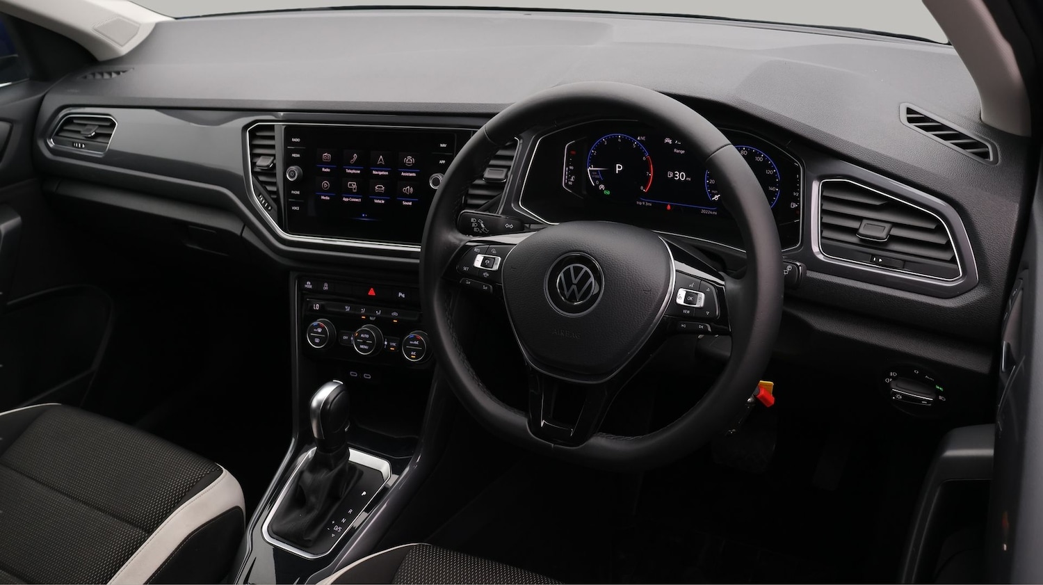 Used Volkswagen T-Roc 2021 for sale - 77761704: Photo 9