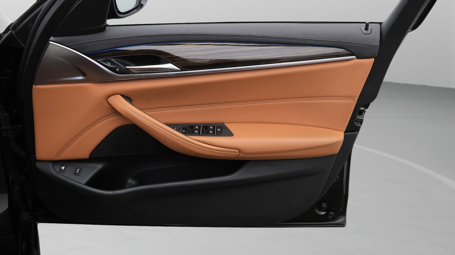 Used BMW 5 Series 2021 for sale - 76398807: Photo 16